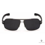 Pilote de Ligne Avec des Lunettes Aviateur | Esprit-Aviation