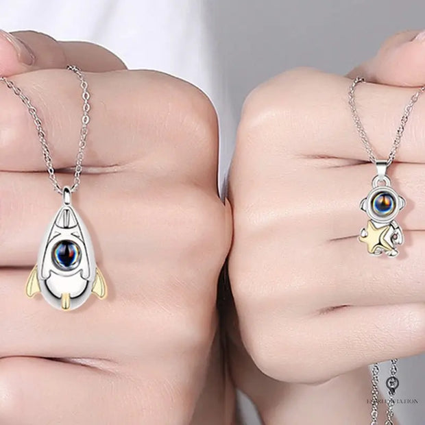 Collier Astronaute & Fusée | Esprit-Aviation