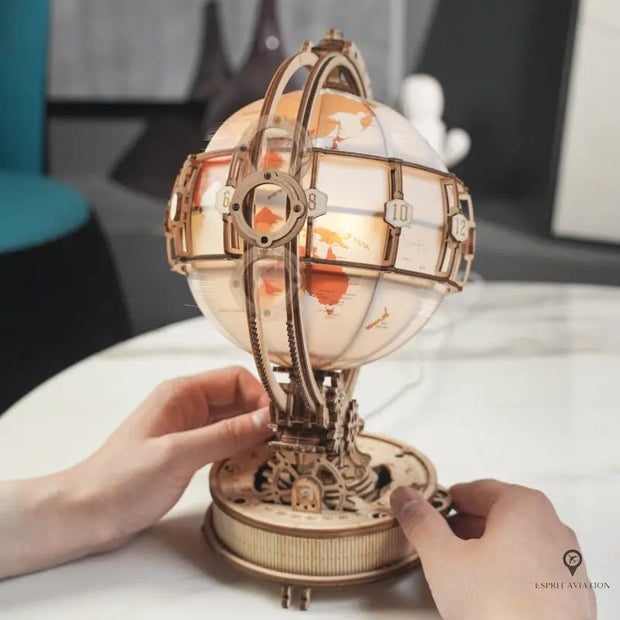 Globe Terrestre en bois à assembler | Esprit-Aviation